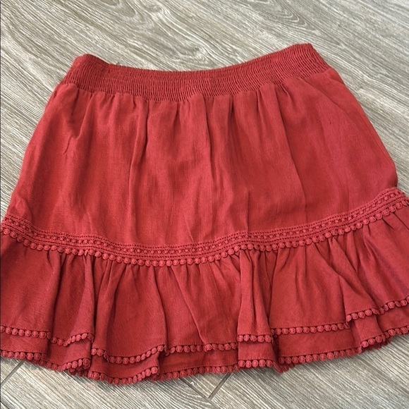 NWOT Express Red Mini Bubble Skirt w/ RuffleTiered Design for Casual Wear - Picture 3 of 5